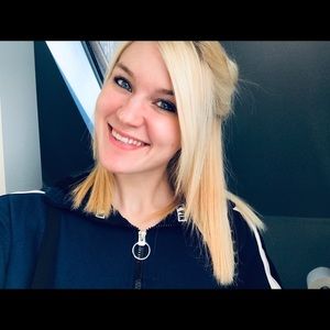 Meet your Posher, Brittny